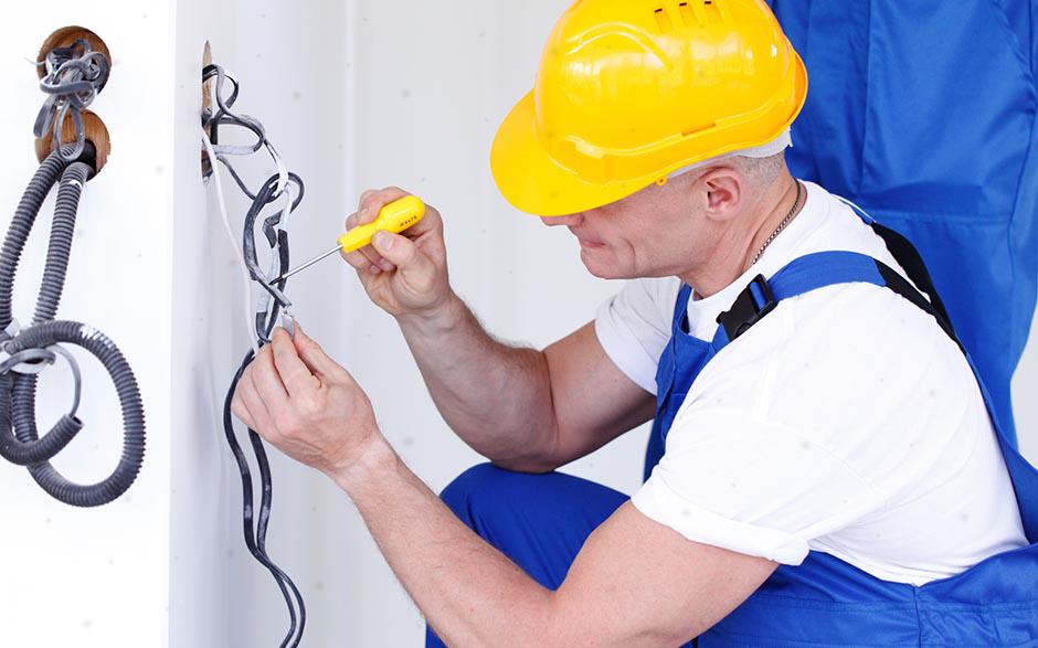 tarif horaire électricien Courcouronnes