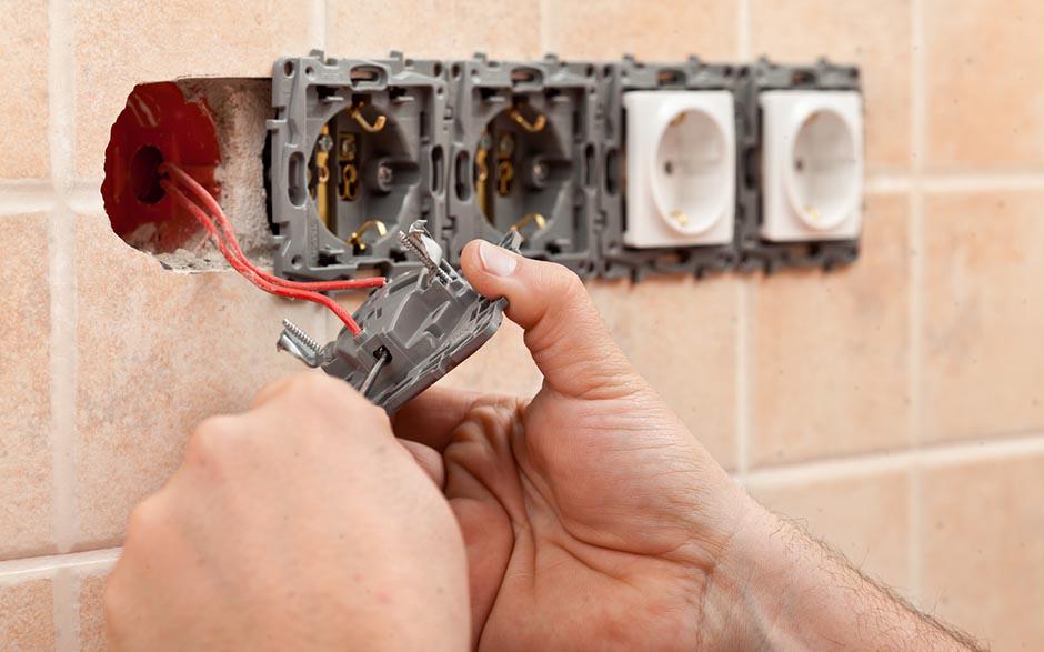 je recherche un électricien Écouen